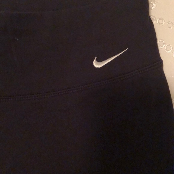 Nike DRI-FIT cropped leggings - Picture 2 of 2